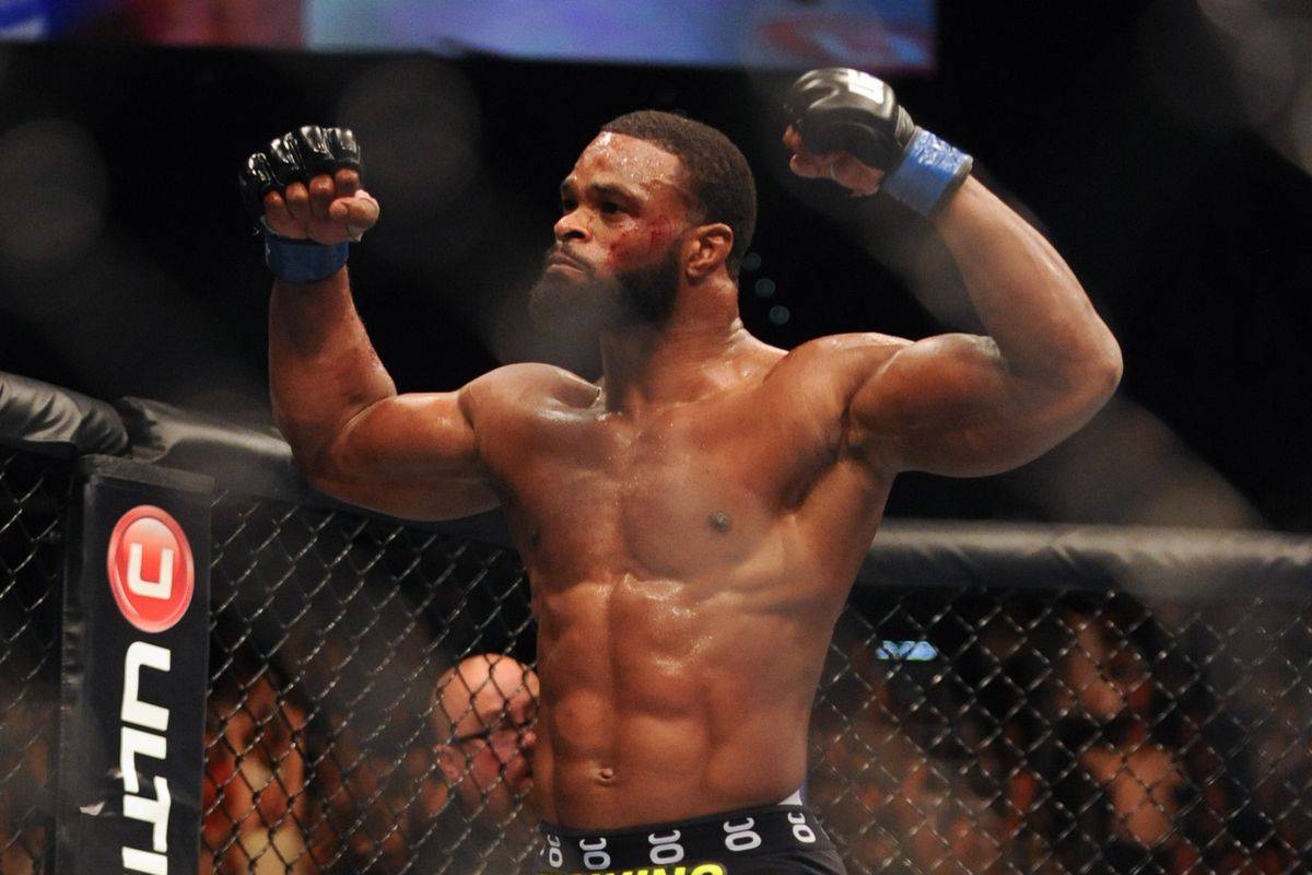 Топ-5 жестоких финишей от Тайрона Вудли