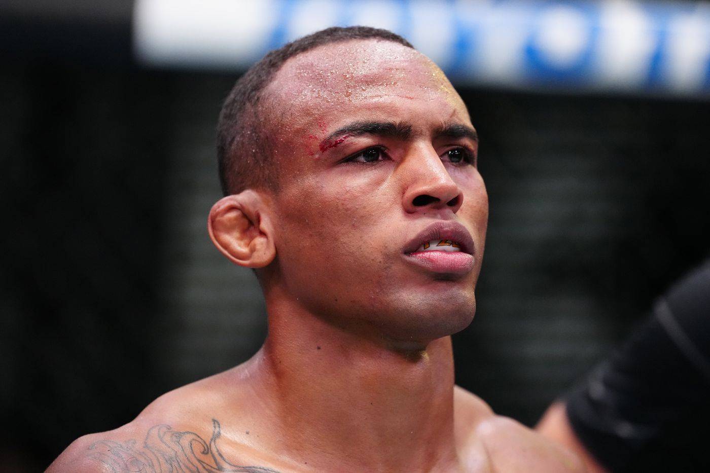 Бійця UFC дискваліфікували на два роки за вживання мельдонія