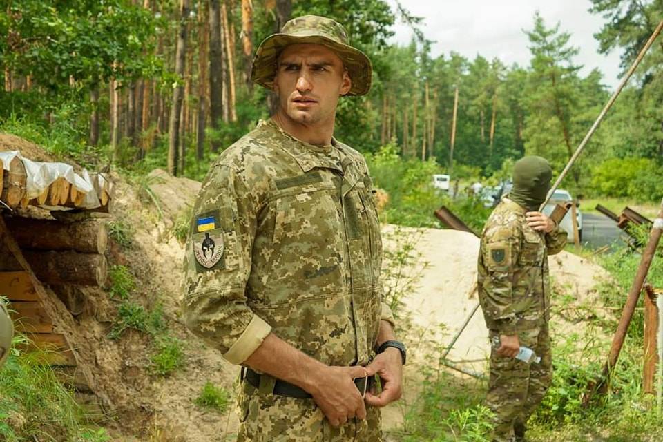 Президент України нагородив Приймачова та Мочульського орденом