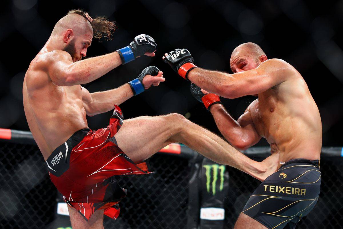 Офіційно. Реванш Тейшейра – Прохазка відбудеться на турнірі UFC 282