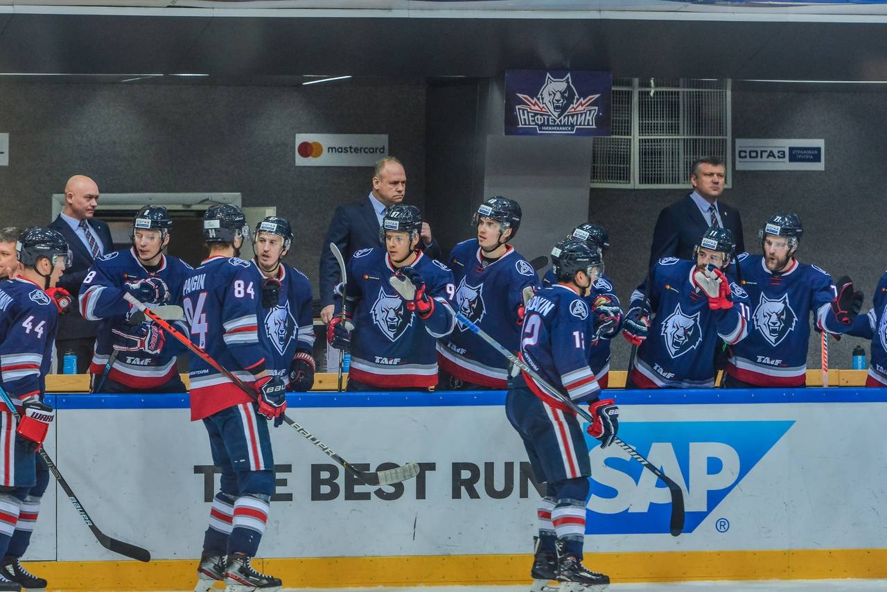 «Нефтехимик» повел 5:0 уже в первом периоде и прервал шестиматчевую победную серию «Сибири»