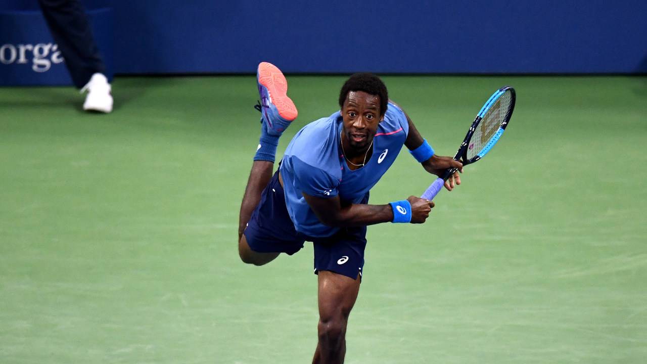 Монфис за полтора часа разгромил соперника на старте US Open