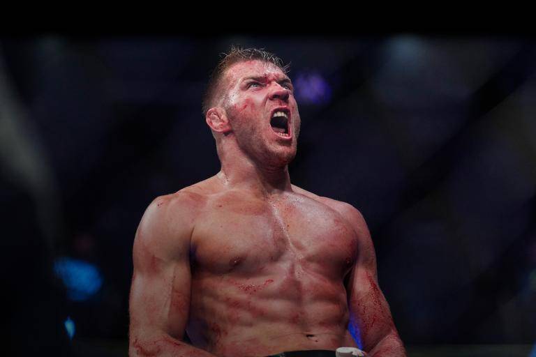 «Я – африканский боец UFC». Дю Плесси раскритиковал Нганну, Адесанью и Усмана