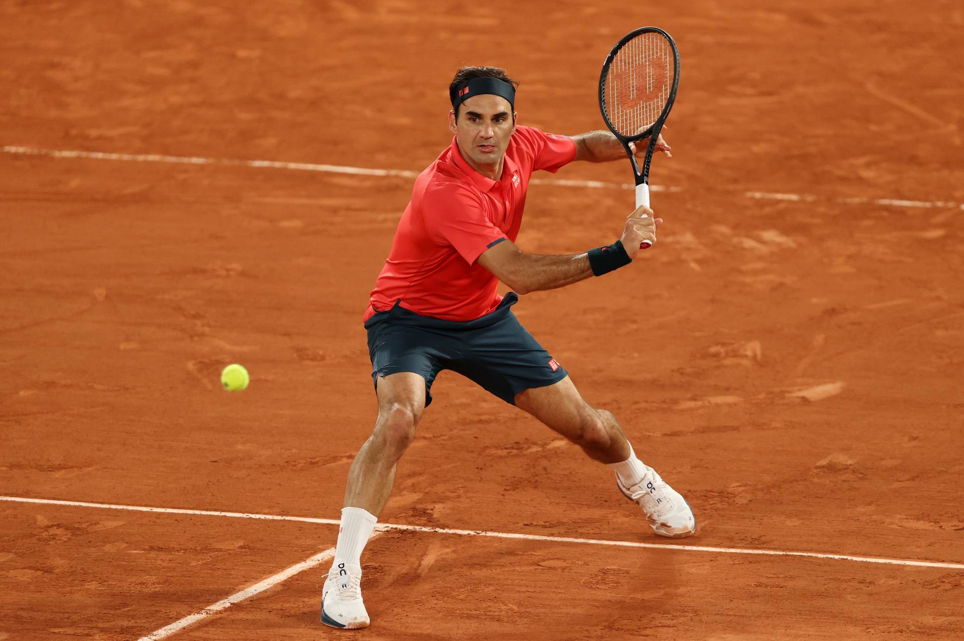 Федерер на 3-х тай-брейках пробился в 4-й круг Roland Garros 
