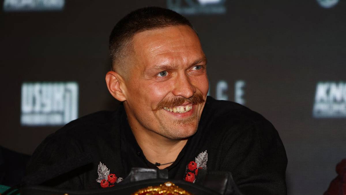 Усик відповів промоутеру Дюбуа: той сказав, що Даніель нокаутує Олександра