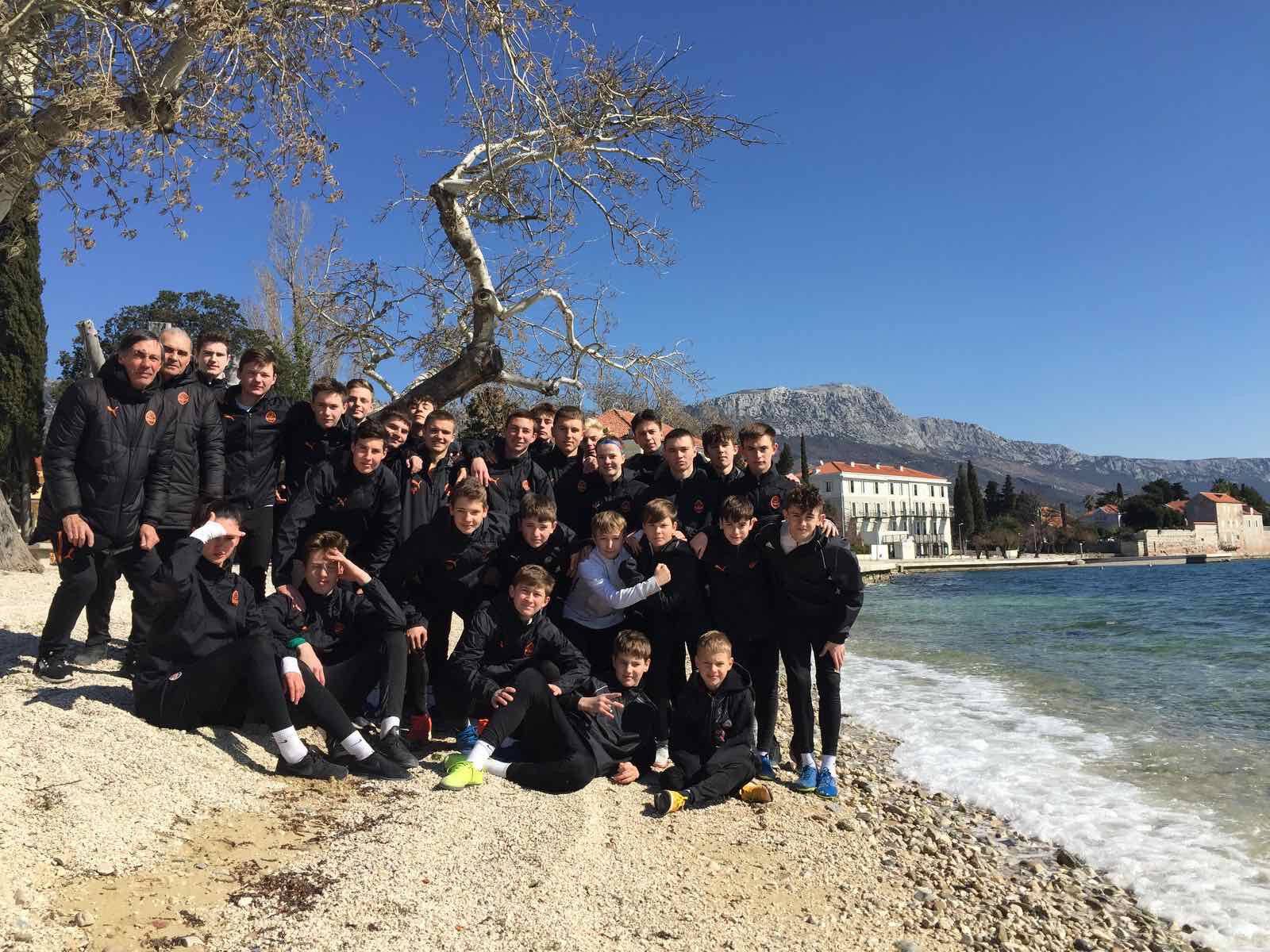 «Шахтар» евакуював 85 дітей клубної академії