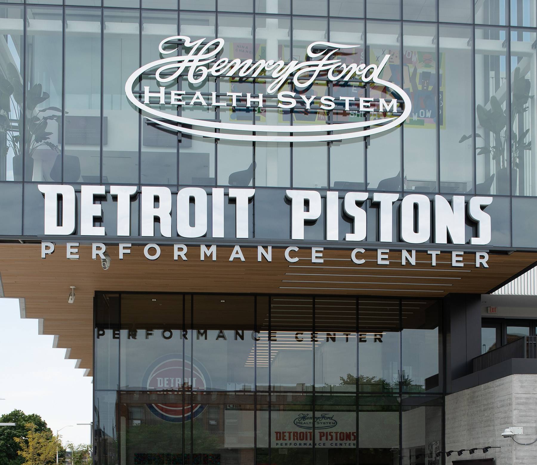 «Детройт» приобрел фарм-клуб «Финикса»