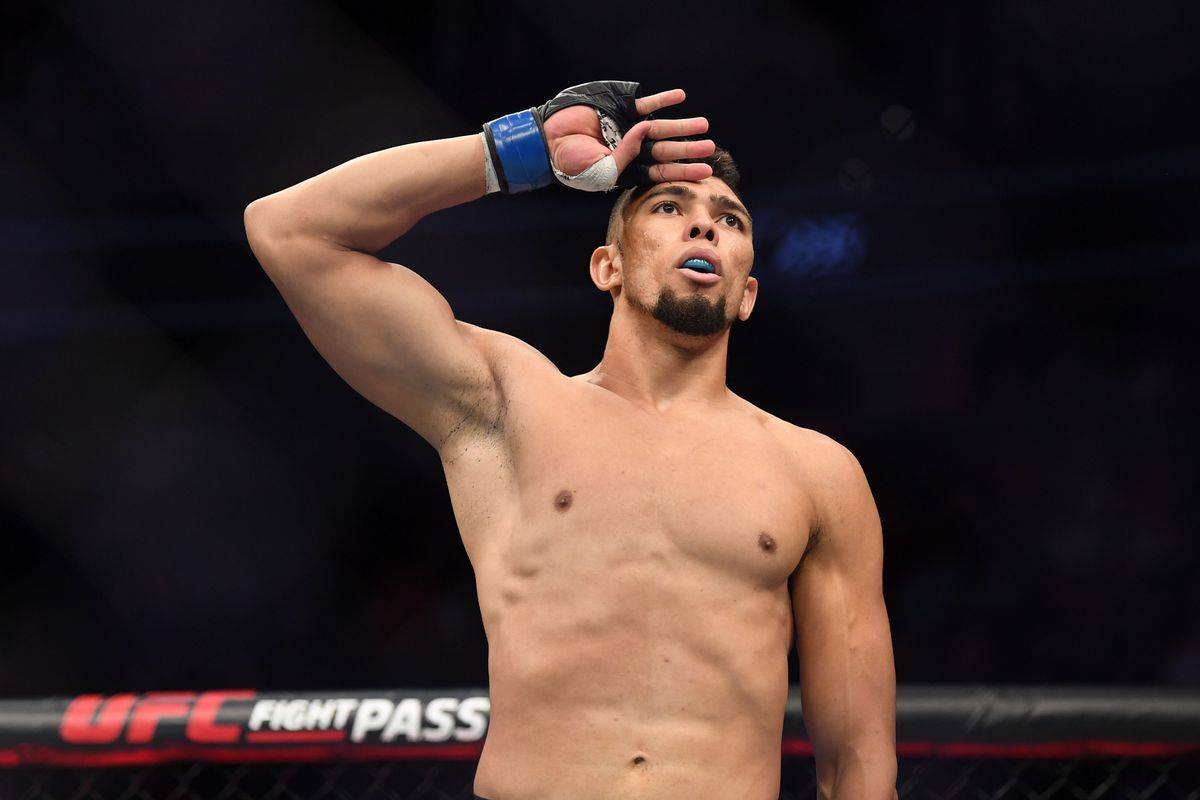 Уокер согласился на бой с Андерсоном