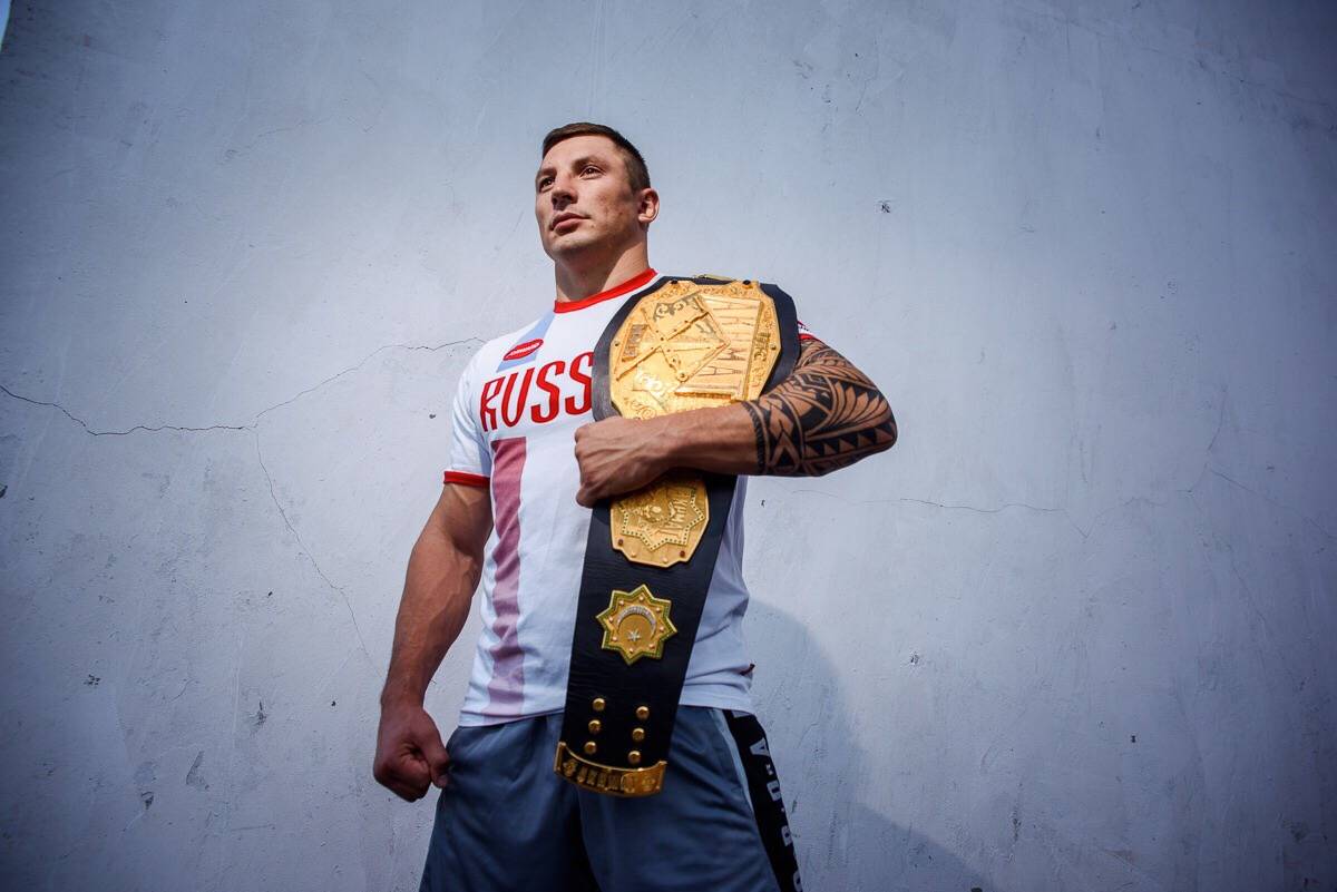 Экс-чемпион лиги «Ахмат» заявил о готовности бесплатно подраться с Емельяненко-младшим