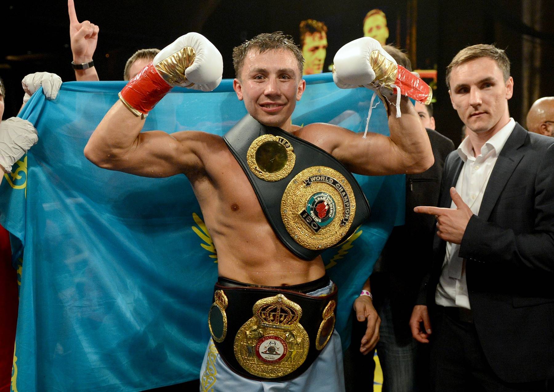 Головкин лишился всех чемпионских титулов