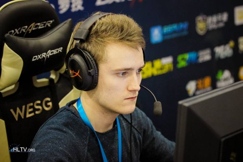 CS:GO. ZehN был кикнут из команды iGame