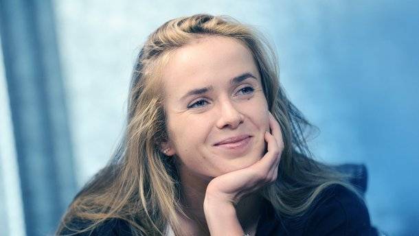 Свитолина показала свое маленькое черное платьице