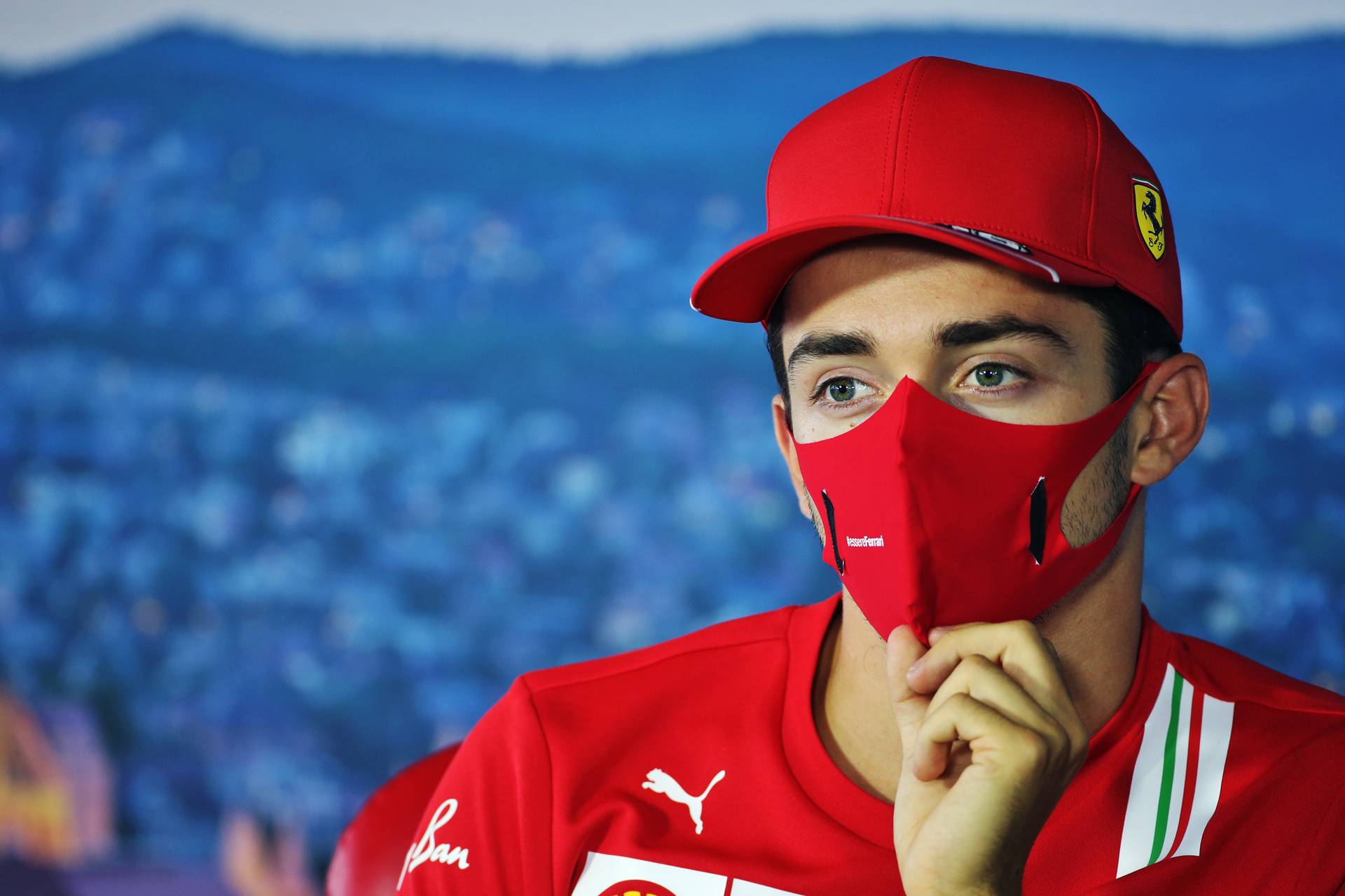 Леклер: «Не думаю, что в данный момент Ferrari способна бороться за место на подиуме»