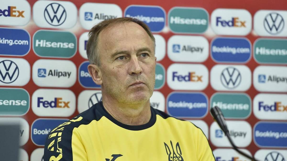 При Петракове Украина продолжила падение в рейтинге FIFA