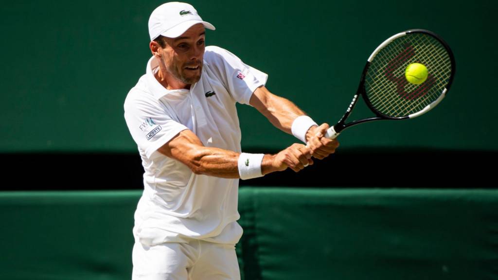 Баутиста-Агут в сумасшедшем поединке на Wimbledon одолел Кецмановича 