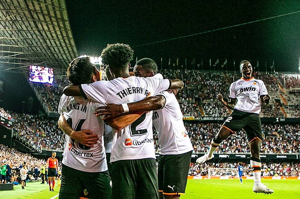 Лига чемпионов. «Валенсия» – «Аякс». Видео трансляция  