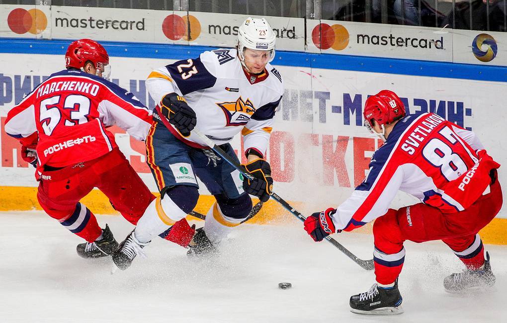 ЦСКА увеличил безвыигрышную серию «Магнитки» до пяти матчей, «Трактор» в концовке додавил «Салават Юлаев»