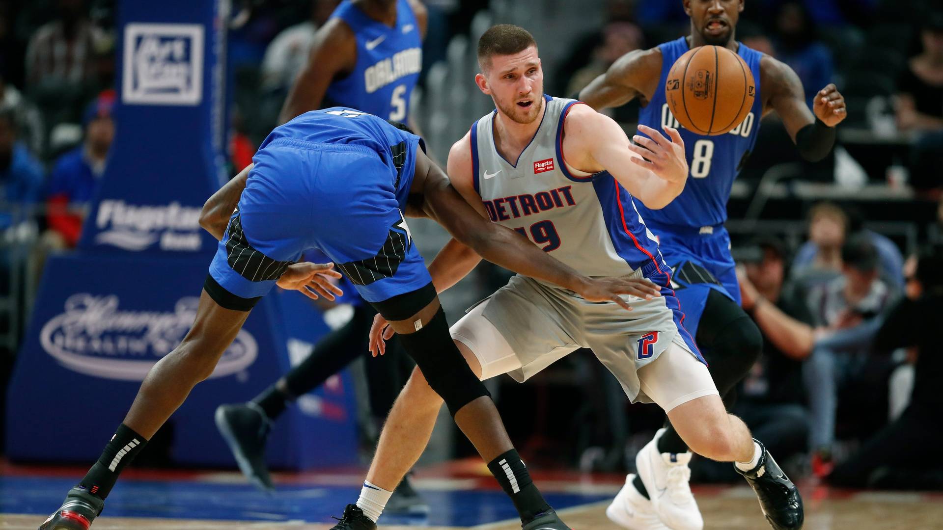 Кейси: «Пребывание на скамейке позволило Михайлюку оценить происходящее на площадке»