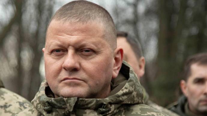 Залужный поддержал идею создания футбольной команды ВСУ