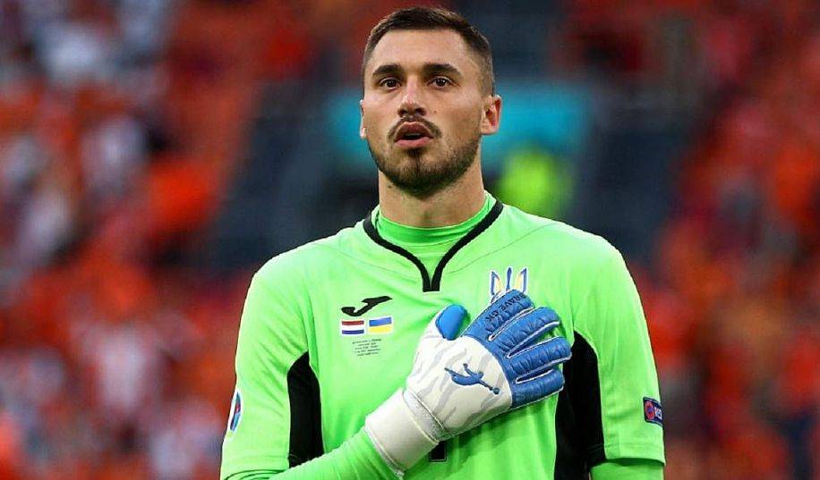 Екс-голкіпер Шахтаря: «Бущану не вистачає мотивації в Динамо»