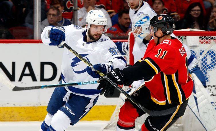 «Тампа» по буллитам одолела «Калгари», «Виннипег» выиграл триллер у «Сан-Хосе»