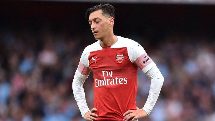 Экс-игрок «Арсенала»: «Озил выглядит мертвым на поле»