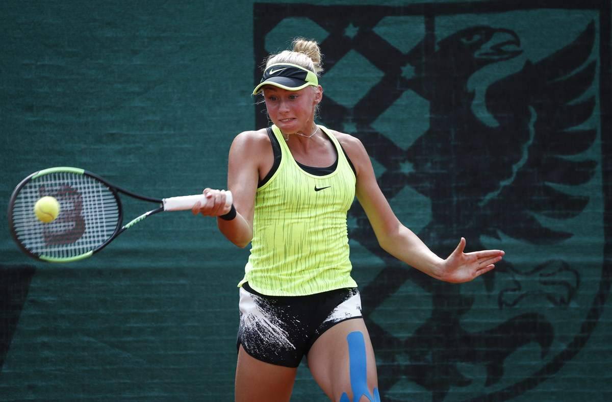 Лопатецкая узнала соперницу в первом матче после серьезной травмы