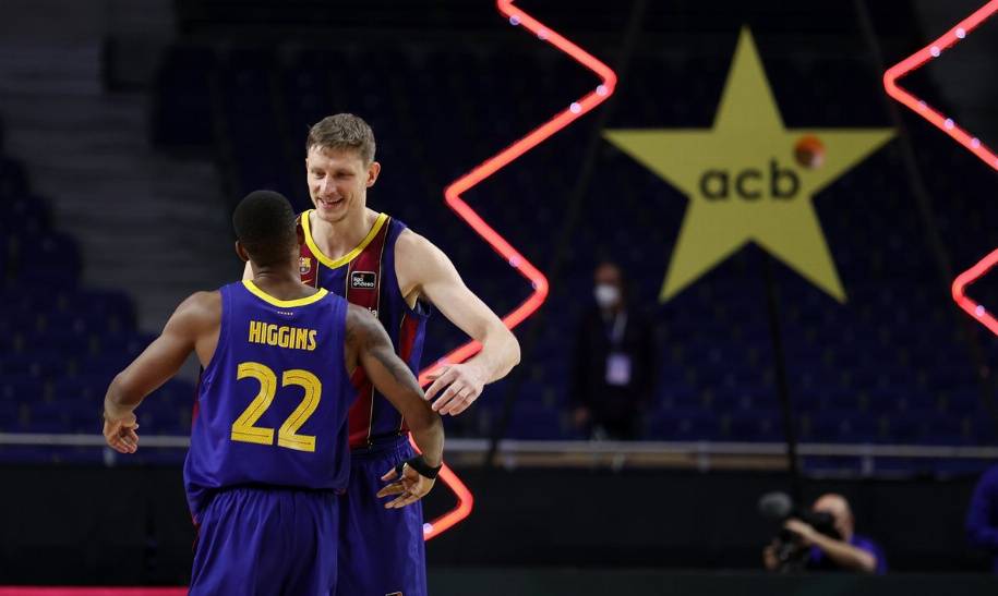 Тренер «Барселоны» похвалил Пустового за матч с «Реалом»