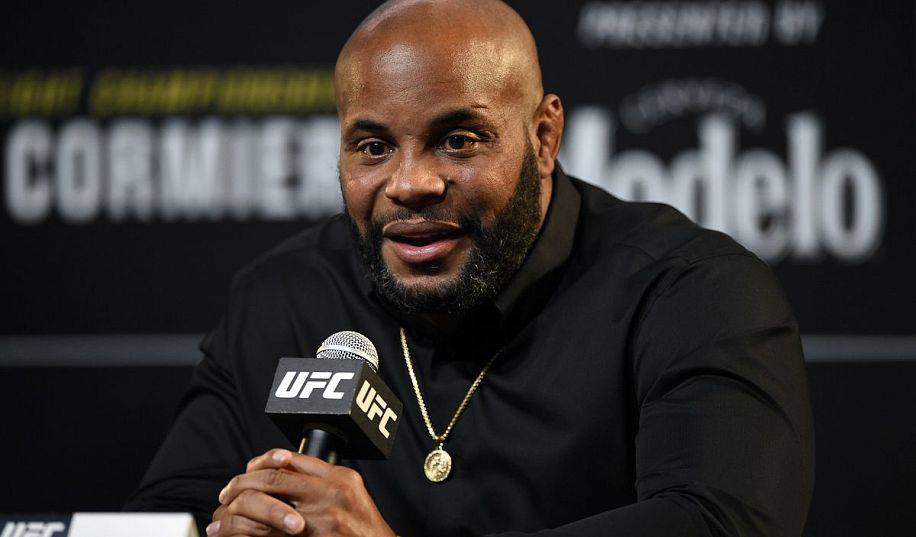 Корм'є розповів, який би бій хотів побачити на UFC 300