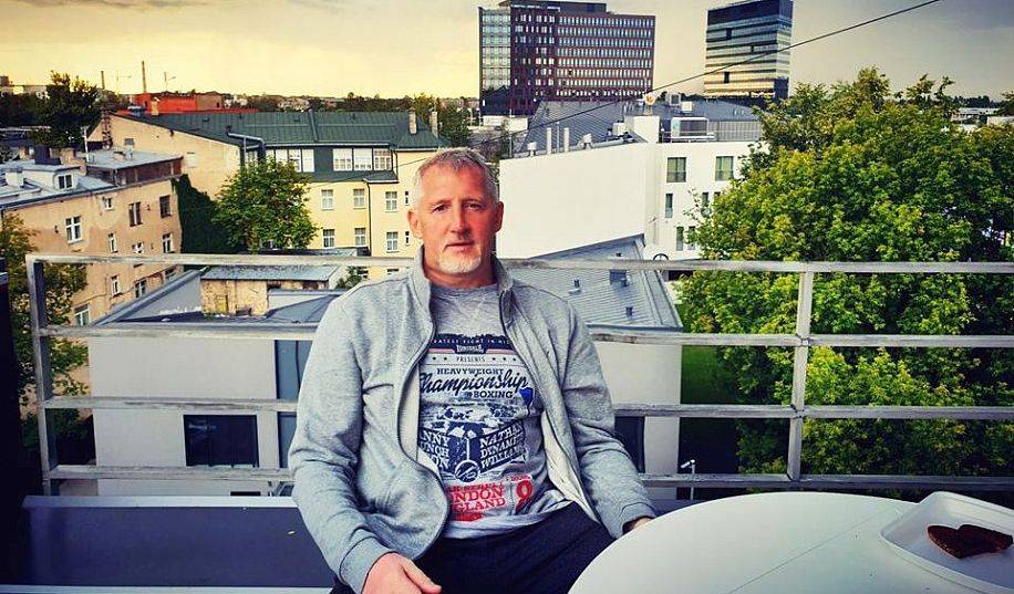 Відомий український тренер вважає, що Усик нокаутує Джошуа