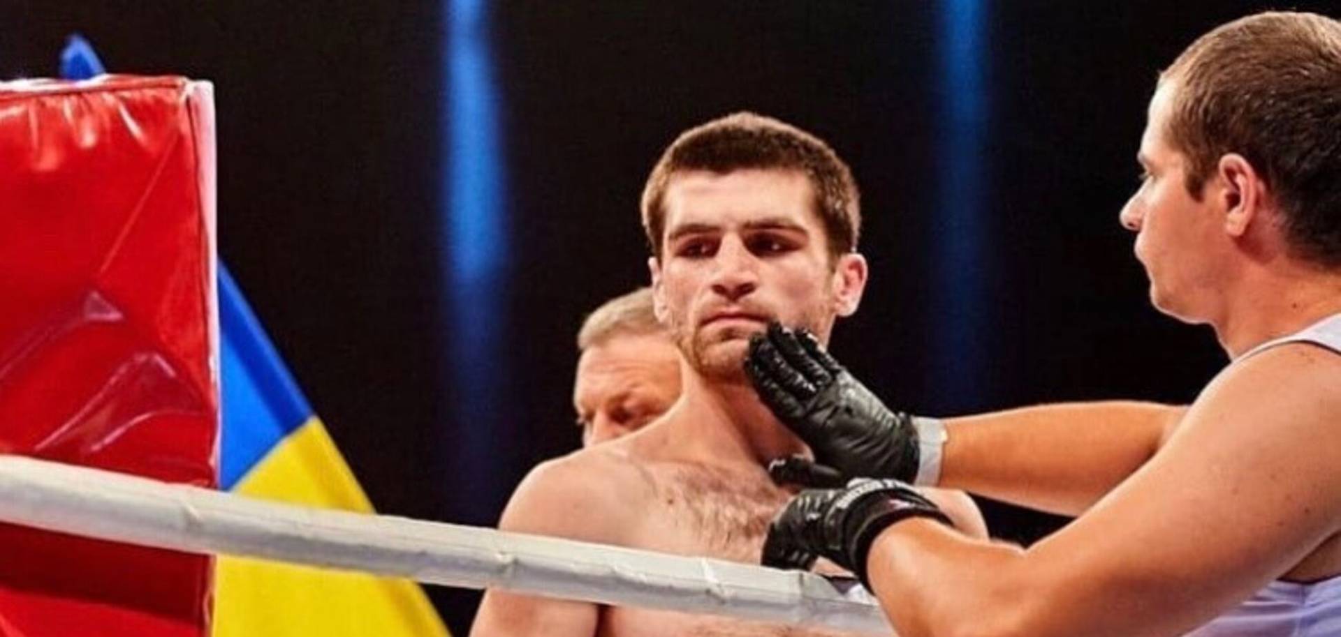 Без шансів. Українець Чухаджян жорстко забив суперника на вечорі боксу в Німеччині