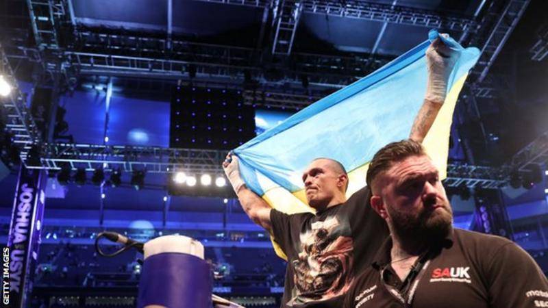 Усик: «Хочу подякувати польському народу за ту підтримку, яку він зараз надає Україні»