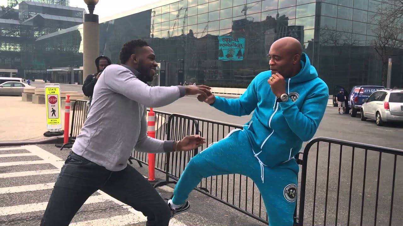 Андерсон Силва: «Джон Джонс побил бы меня, если бы мы были на пике»