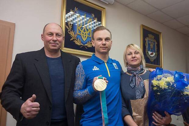 Батько Олександра Абраменко прокоментував срібну медаль сина на Олімпіаді в Пекіні