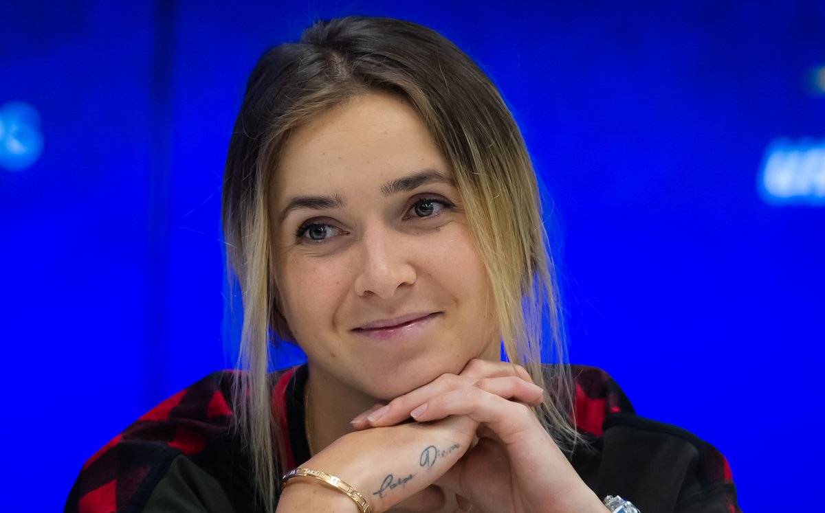 Свитолина сыграла в настольный теннис на корте