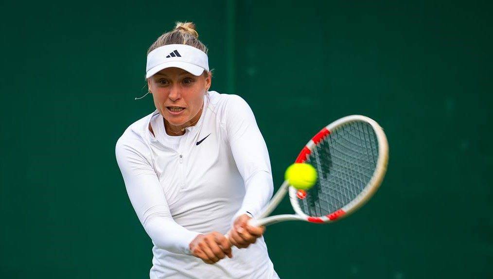 Стародубцева зачохлила ракетку на Wimbledon