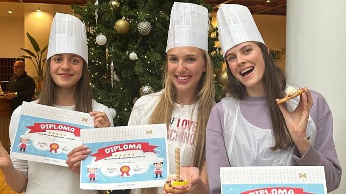 Магучіх отримала диплом кондитера