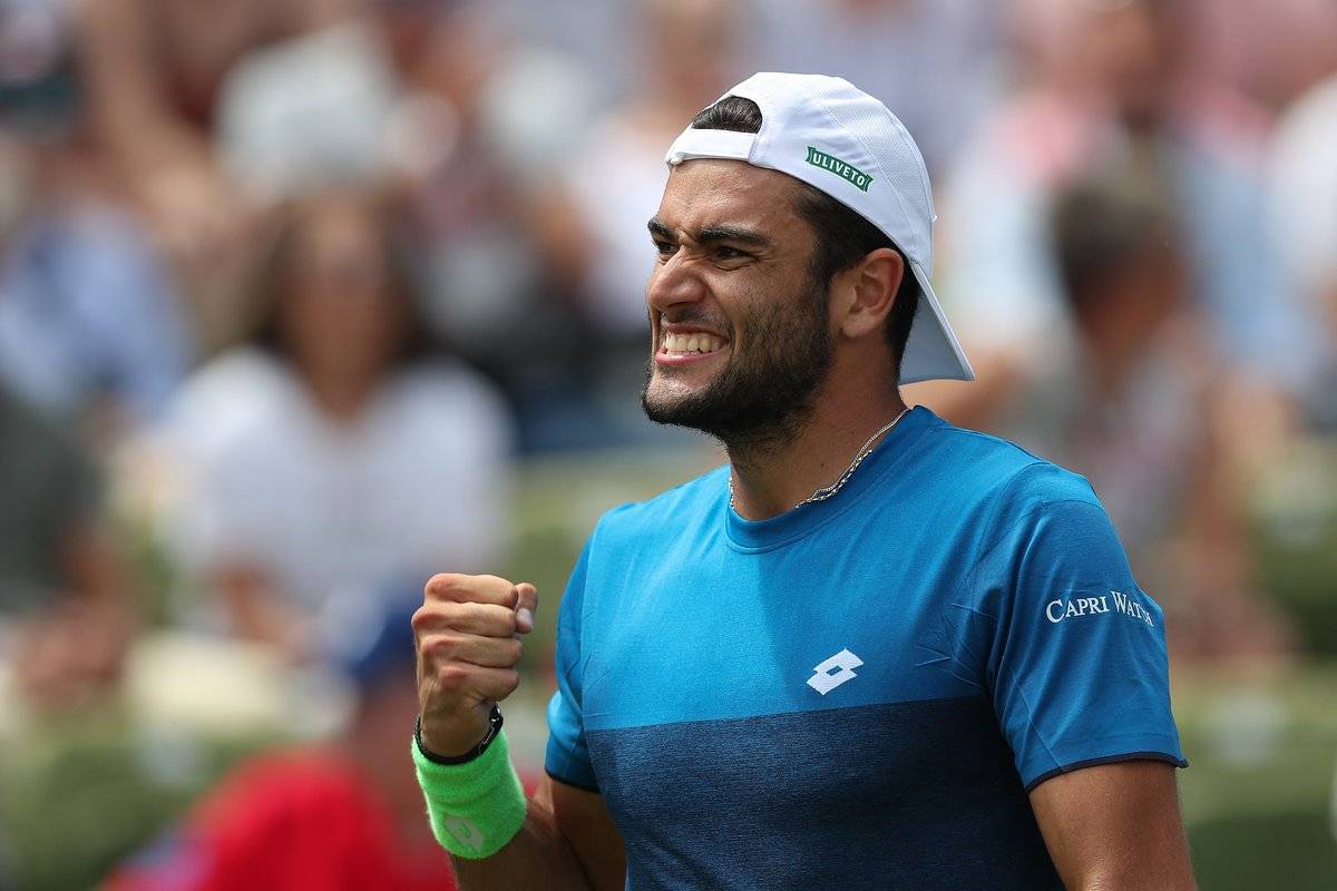 Берреттини стал триумфатором травяного турнира в Штутгарте