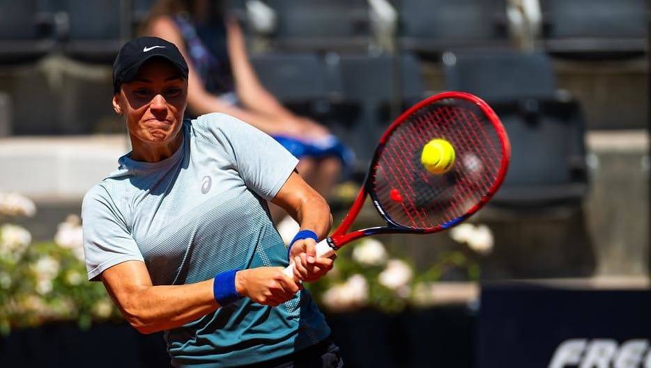 Калініна обіграла чемпіонку Wimbledon та вийшла в півфінал турніру у Франції