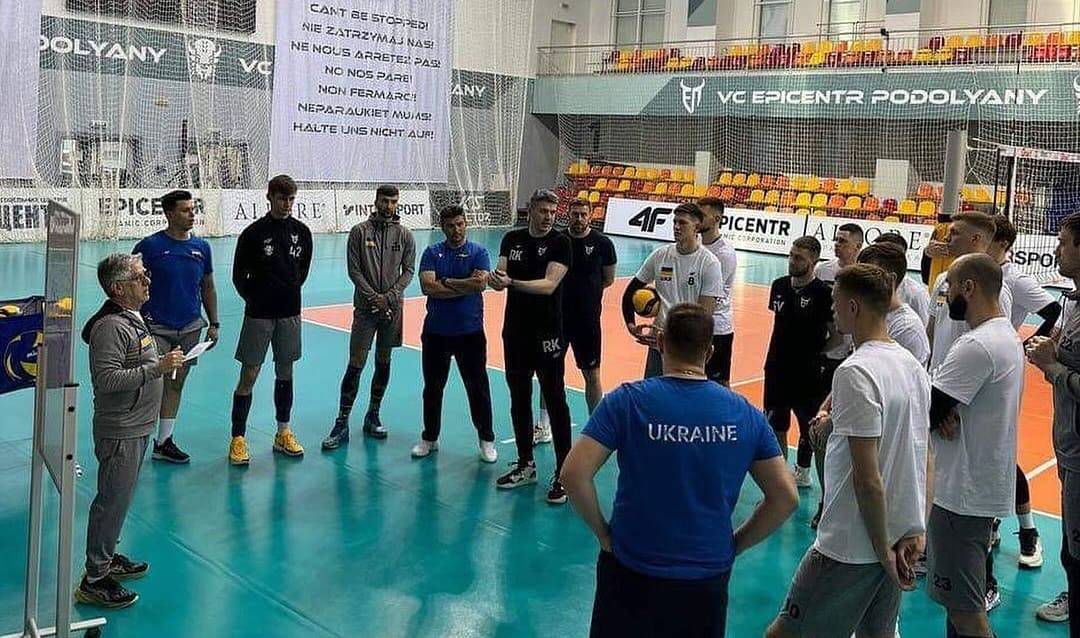 «В країні, яка третій рік перебуває у стані війни…». Новий наставник збірної шокований відмовою гравців представляти Україну