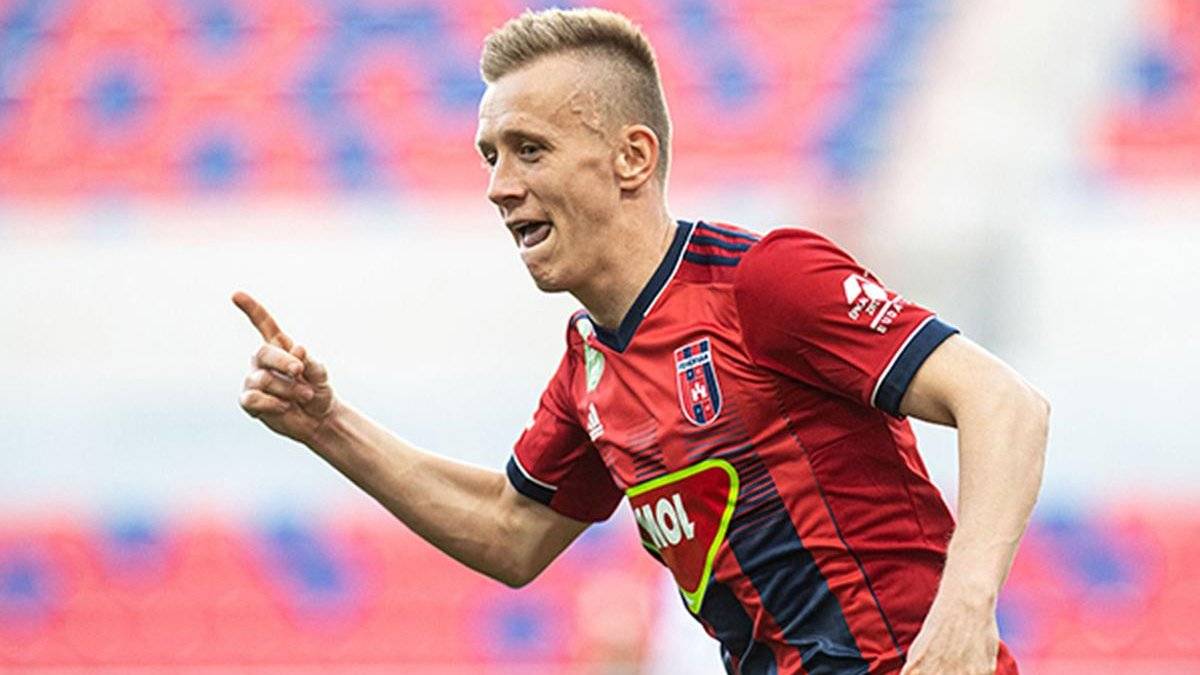 Забил мяч и заработал пенальти! Иван Петряк провел результативный матч в Лиге Конференций