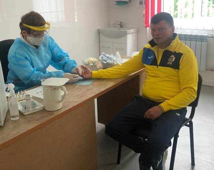 Тренер сборной Украины сдал кровь, чтобы спасти чью-то жизнь