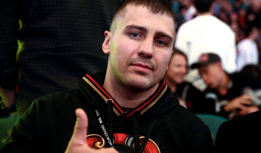 Гвоздик – про бій Беринчик – Лобів: « Сумно, що боксер світового рівня шукає можливість заробітку на таких заходах »