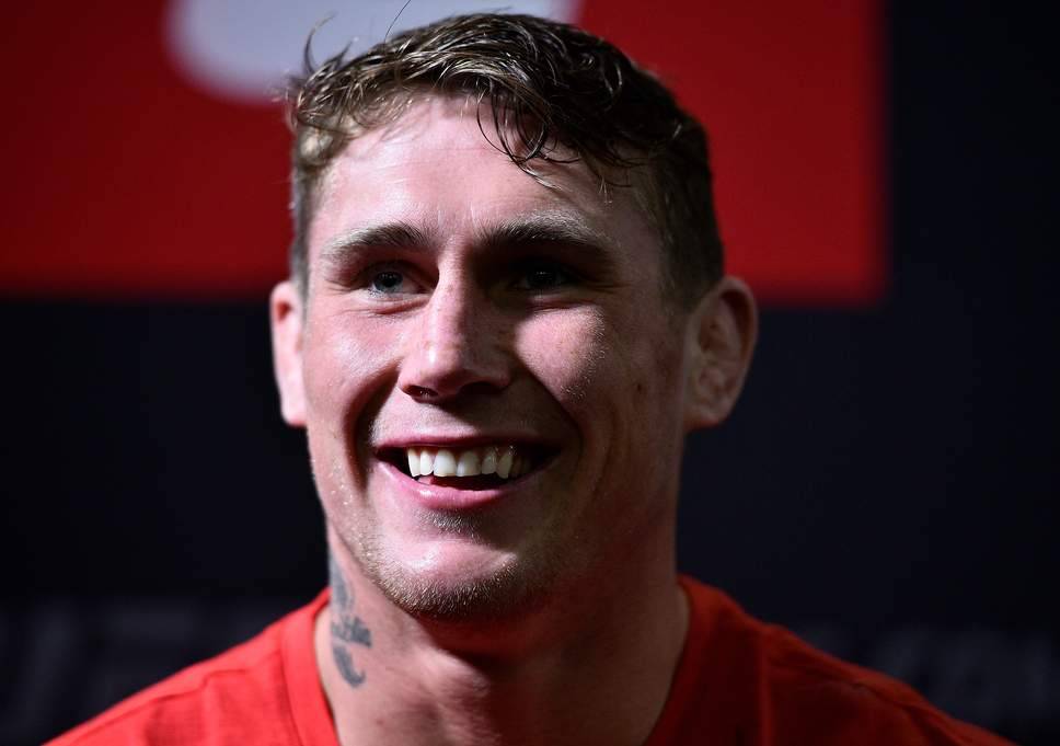 Тиллу интересен поединок против Адесаньи в среднем весе