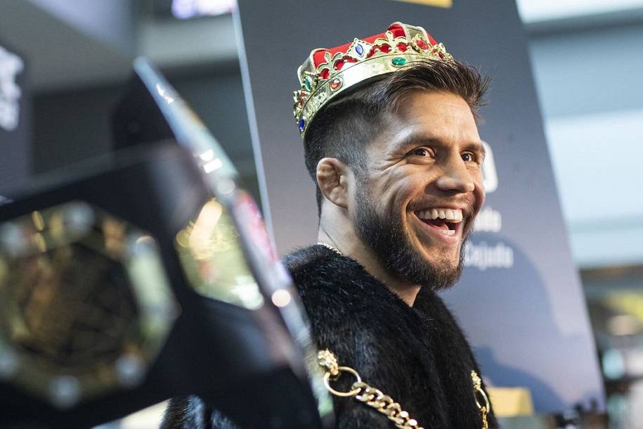 UFC проведет Гран-при в наилегчайшем весе