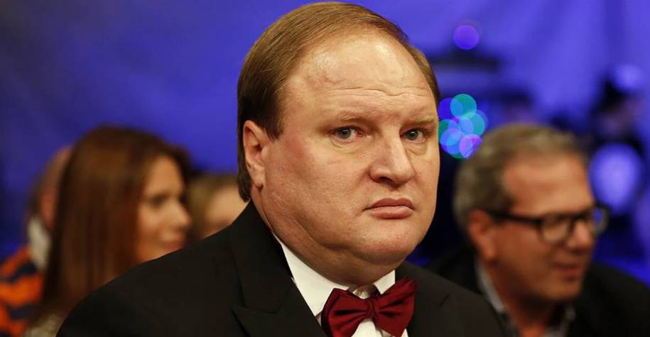 Скандальный российский промоутер не отдает бойцу-блогеру проспоренные на Гассиеве $5 тысяч