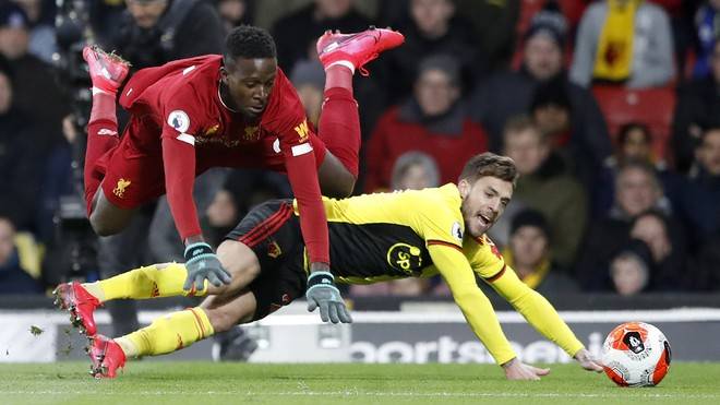 АПЛ может получить два дополнительных месяца на завершение сезона, если откажется от одного места в Лиге Европы