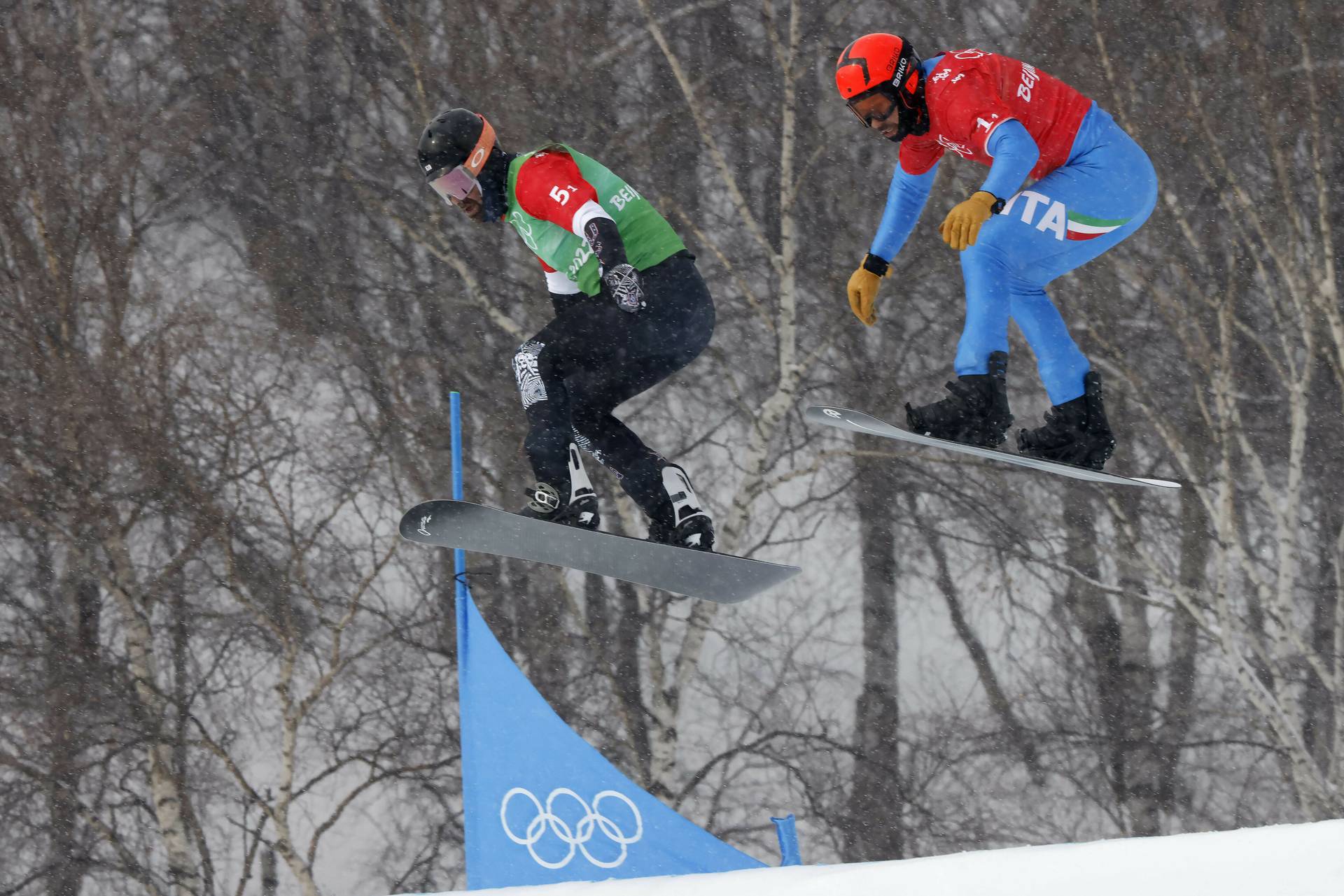 Збірна США виграла змагання зі сноуборд-кросу на Олімпіаді-2022