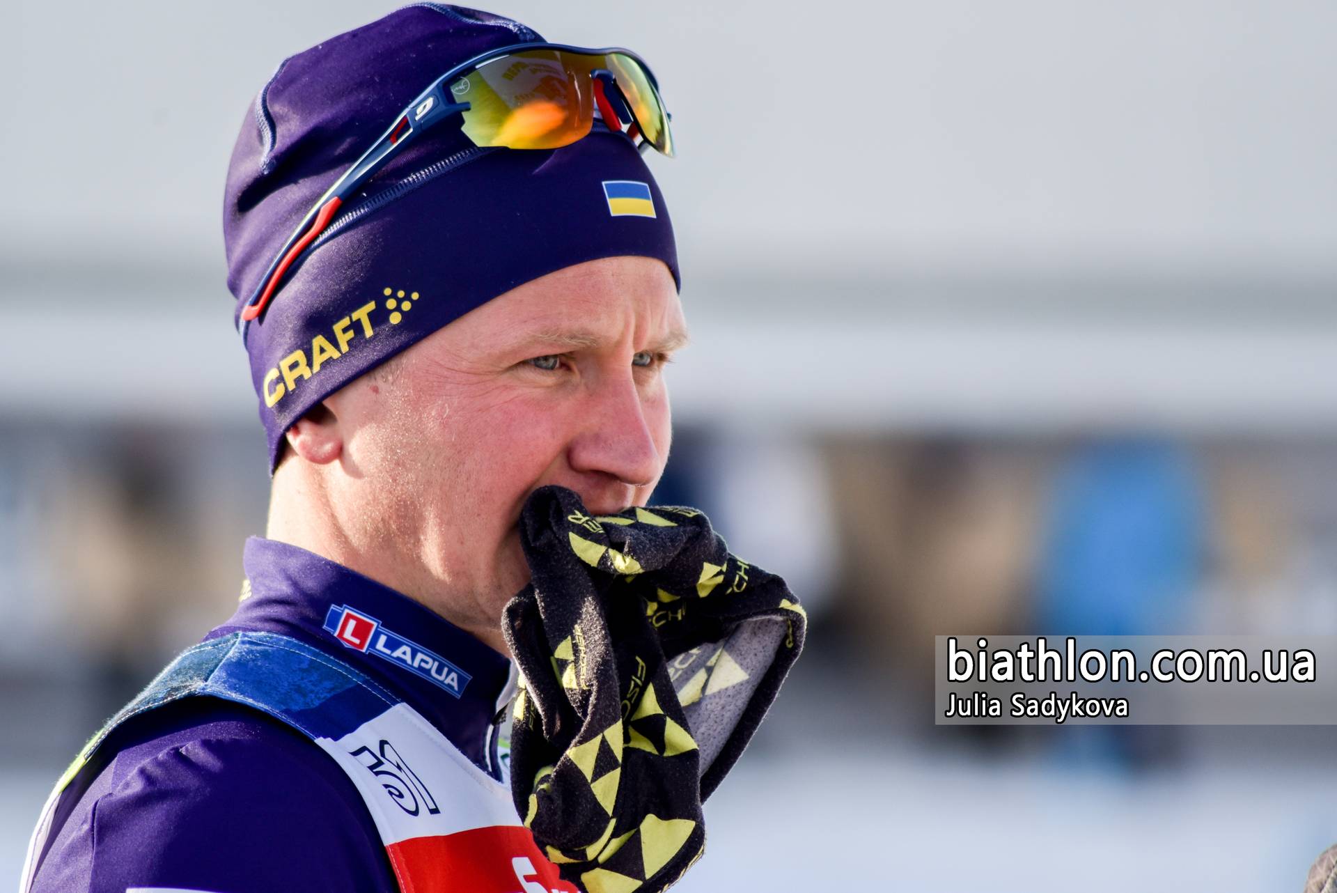 Семенов вместе со звездами биатлона поздравил болельщиков с праздниками