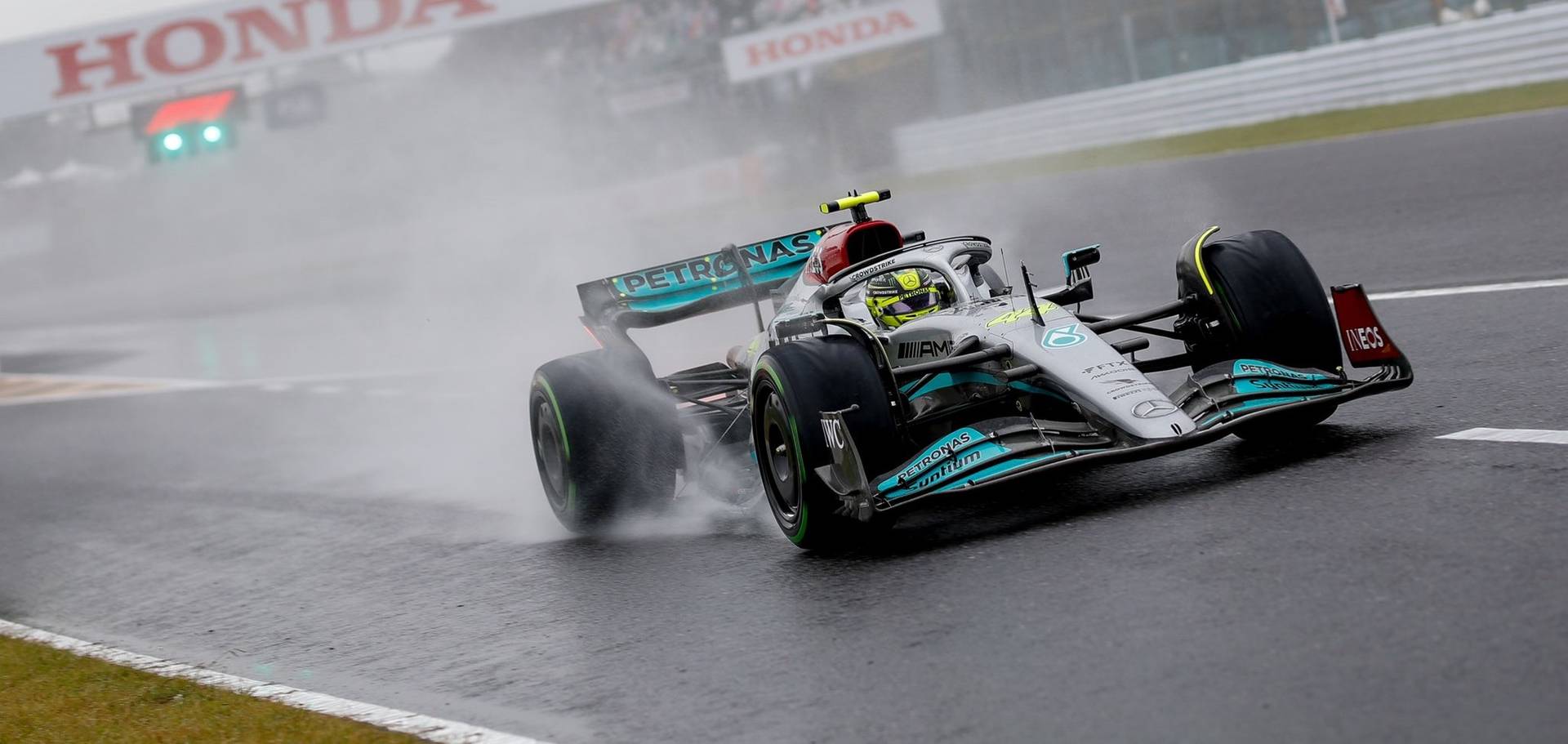 У Mercedes знайшли причину невдачі у сезоні-2022 та сподіваються все виправити до 2023 року